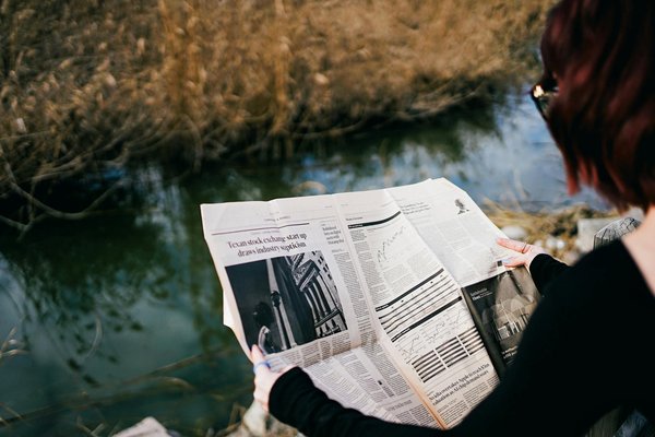 Quels sont les moyens les plus efficaces de sensibilisation à la conservation de l'eau dans les écoles primaires ?